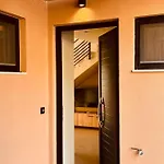 Athilia شقة فندقية 4*