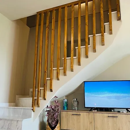 Apart-hotel Athilia 4*