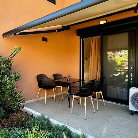 Athilia Aparthotel *
