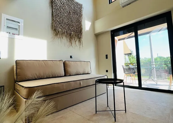 Athilia Aparthotel 4*